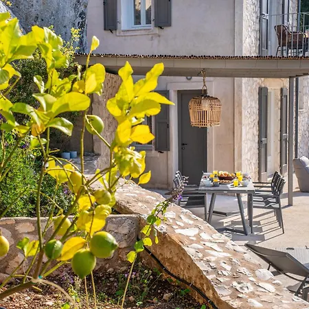 Nonna, 1800s House Renovated In 2023 Villa Fiskardo