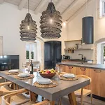 Nonna, 1800s House Renovated In 2023